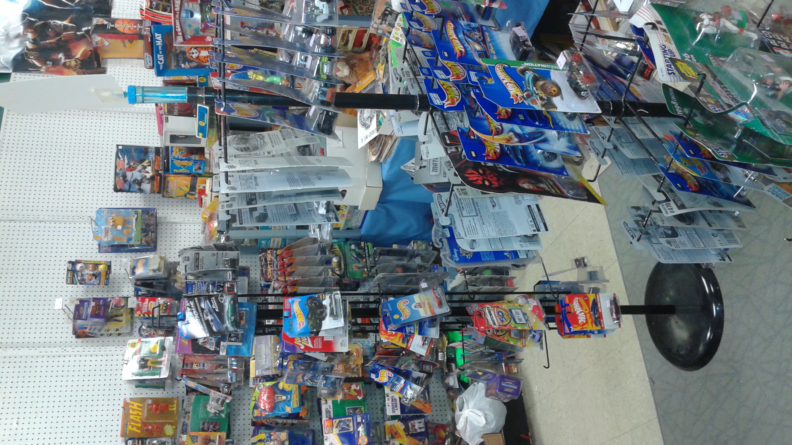 Emerald City Collectibles 40 Vendor Collectible Flea Market